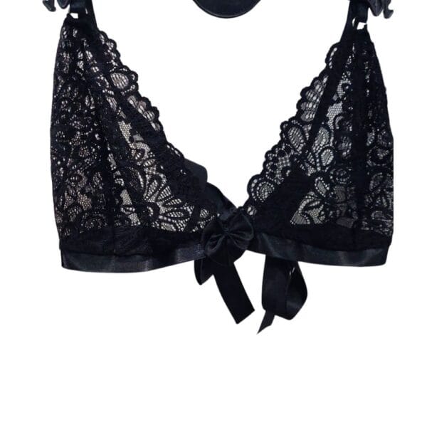 CONJUNTO DE LINGERIE EM RENDA COM CINTA LIGA E DETALHE DE CORAÇÃO ANITTA - Imagem 5