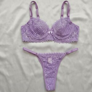 Conjunto em Renda com Aro Sensação lilas