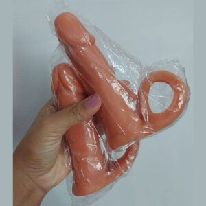 Anel Companheiro em Silicone 15 x 3,5 cm na mão