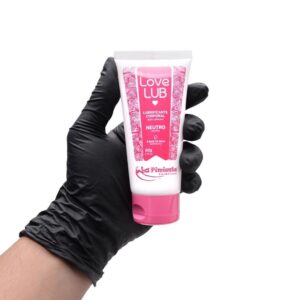 Lubrificante Love Lub Neutro 60g La Pimienta na mão